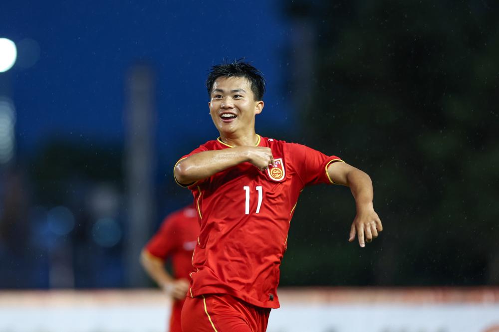 西蒙斯：我早就知道会取得进球，这只是时间问题